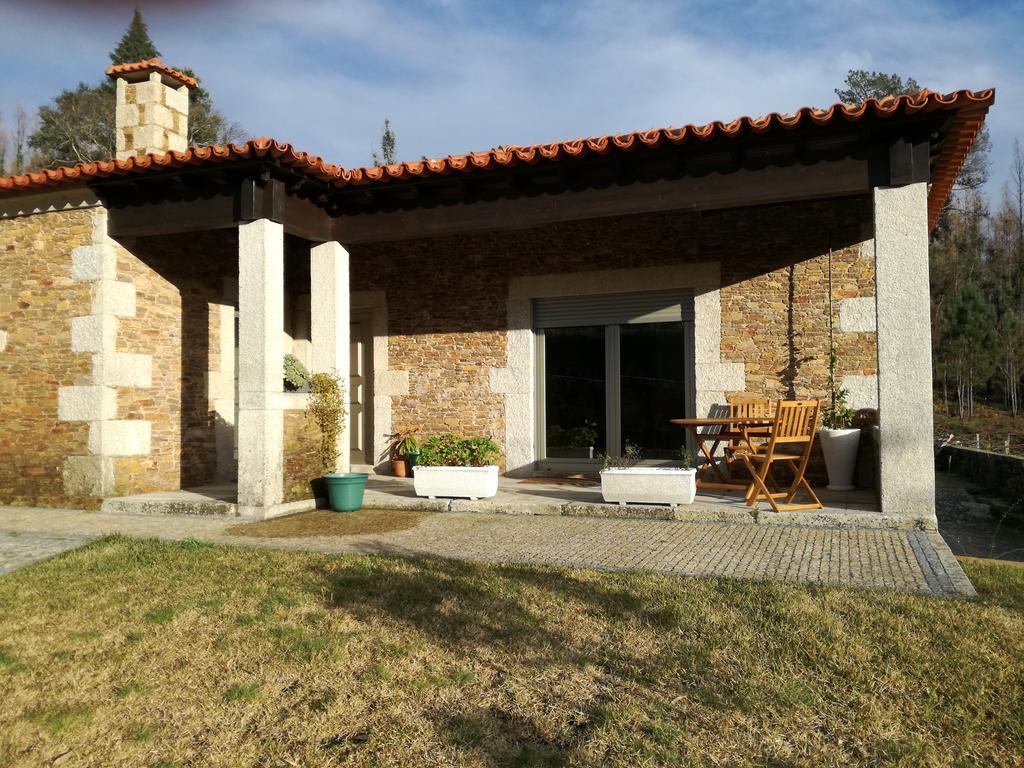 Villa Charme Da Montanha à Montaria Extérieur photo