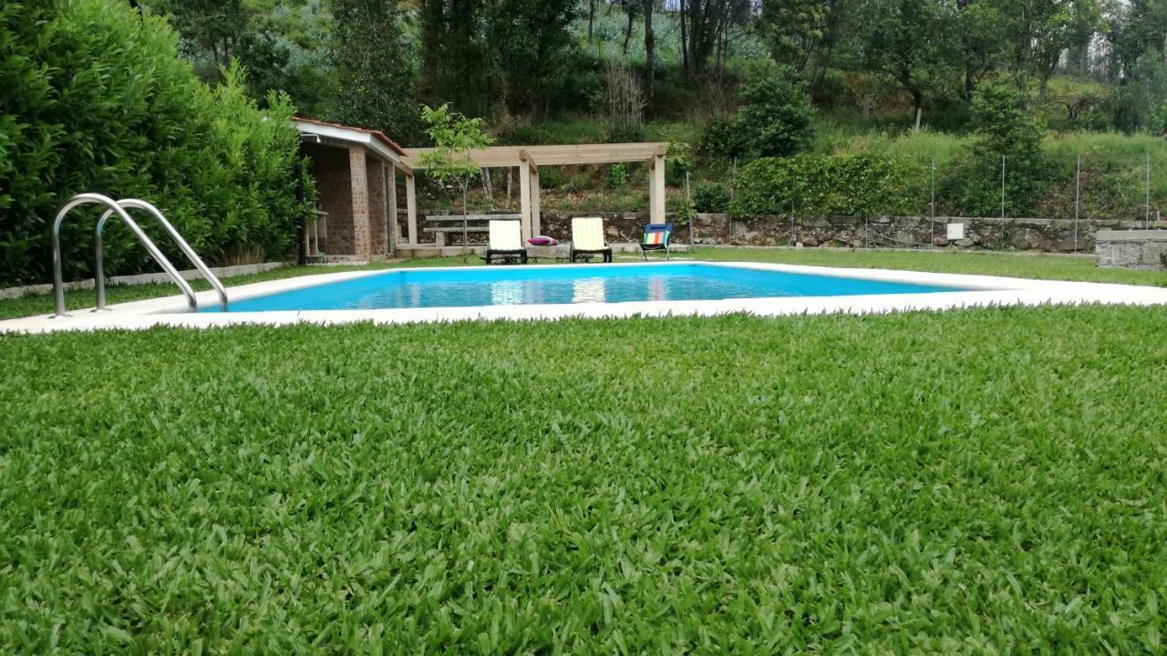 Villa Charme Da Montanha à Montaria Extérieur photo